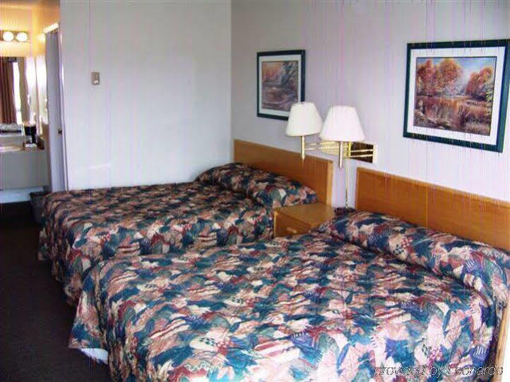 Canadian Motel North Battleford Exterior foto
