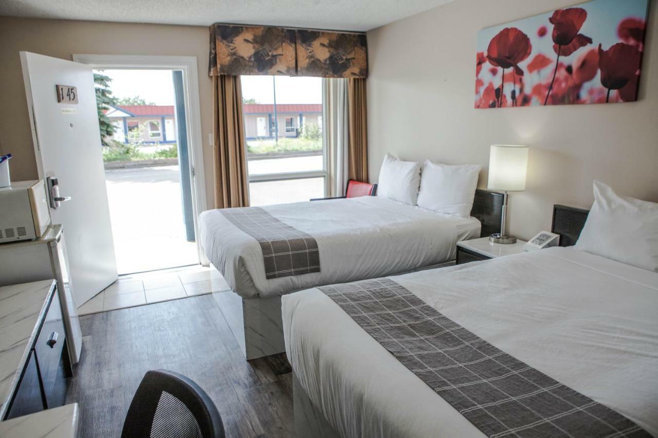 Canadian Motel North Battleford Exterior foto