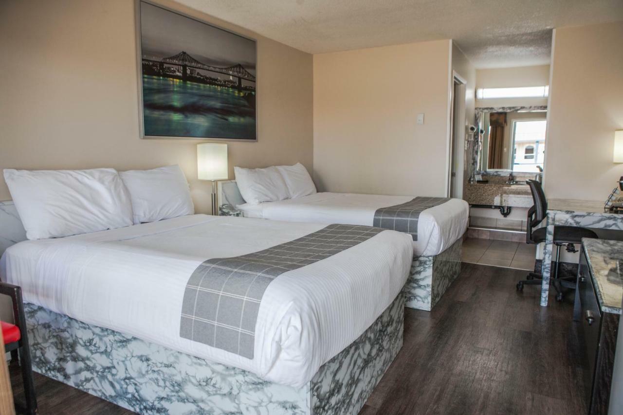 Canadian Motel North Battleford Exterior foto